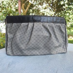 Vintage Gucci Clutch